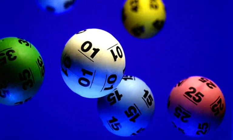 Cashback Rewards Reducing Losses during Online Lottery Participation over Time Consistently